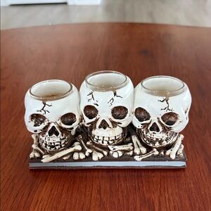Yankee Candle Skull Candle Holder - White and Brown